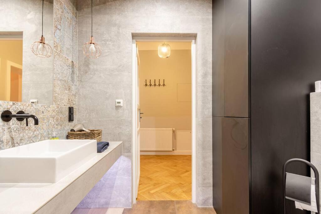 Riverside Kazimierz Castle 3 Min P4You Pl كراكوفيا المظهر الخارجي الصورة